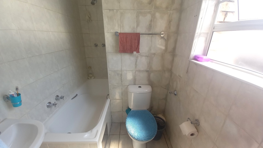 To Let 1 Bedroom Property for Rent in Die Bult North West
